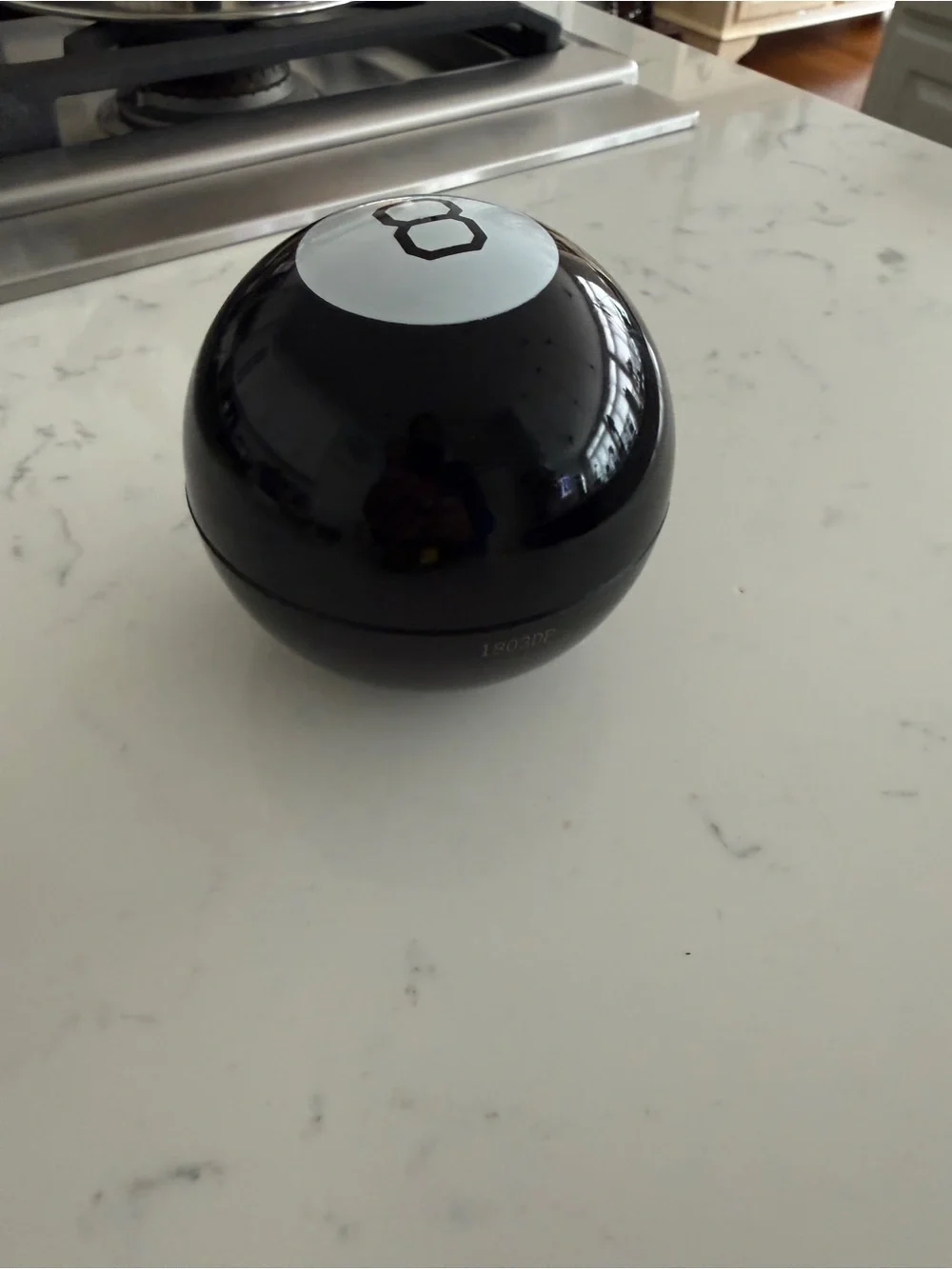 Magic 8 Ball Classic Fortune Teller Toy Black Retro Novelty Decision Maker